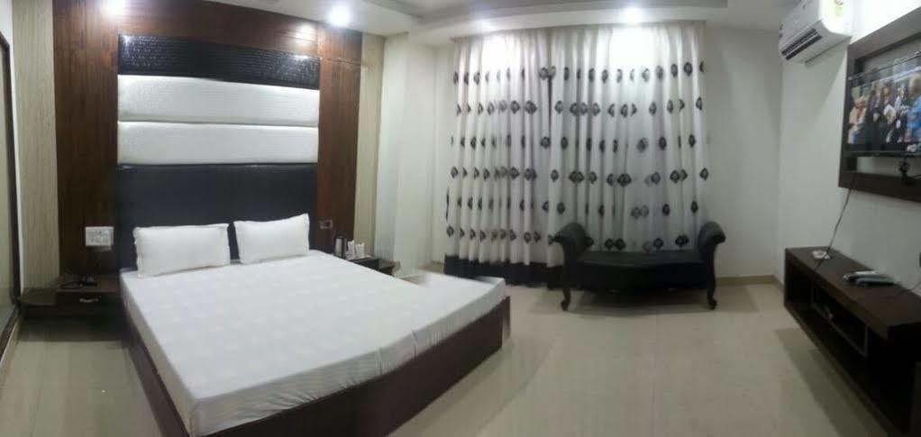Jagādhri Hotel Ng Paradise מראה חיצוני תמונה
