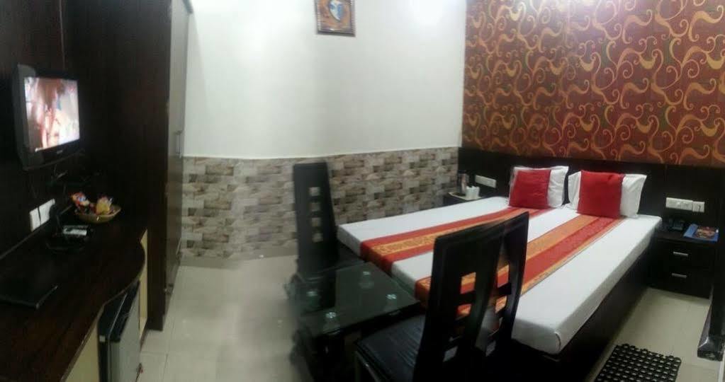 Jagādhri Hotel Ng Paradise מראה חיצוני תמונה
